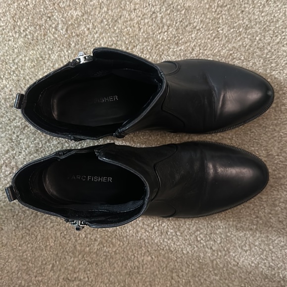 Black real leather Marc Fisher bootie - Picture 6 of 6